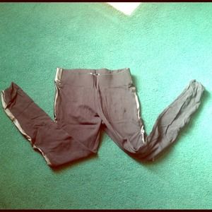 Faux leather black accent legging