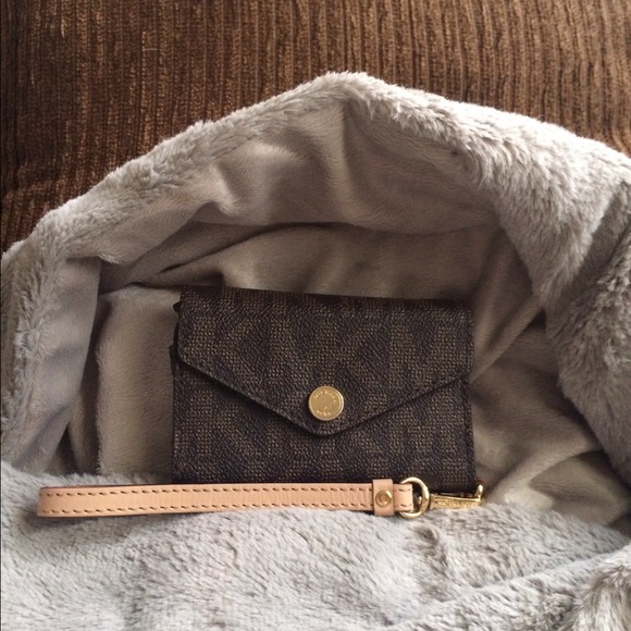Michael Kors Essential Envelope wallet