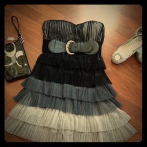 🌷HP 6/7 & 8/13 🎉 mini dress