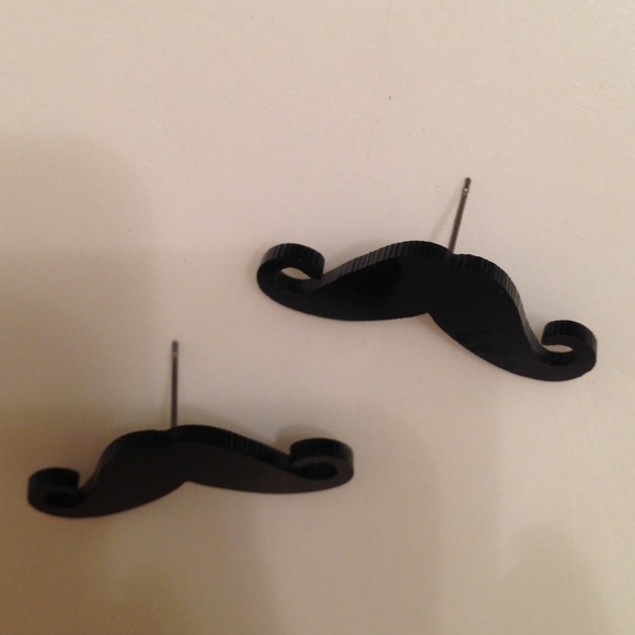 Mustache Earrings - Picture 3 of 4