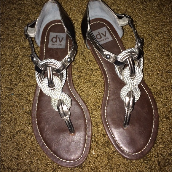 💥REDUCED PRICE 💥Dolce Vita knot sandals😍