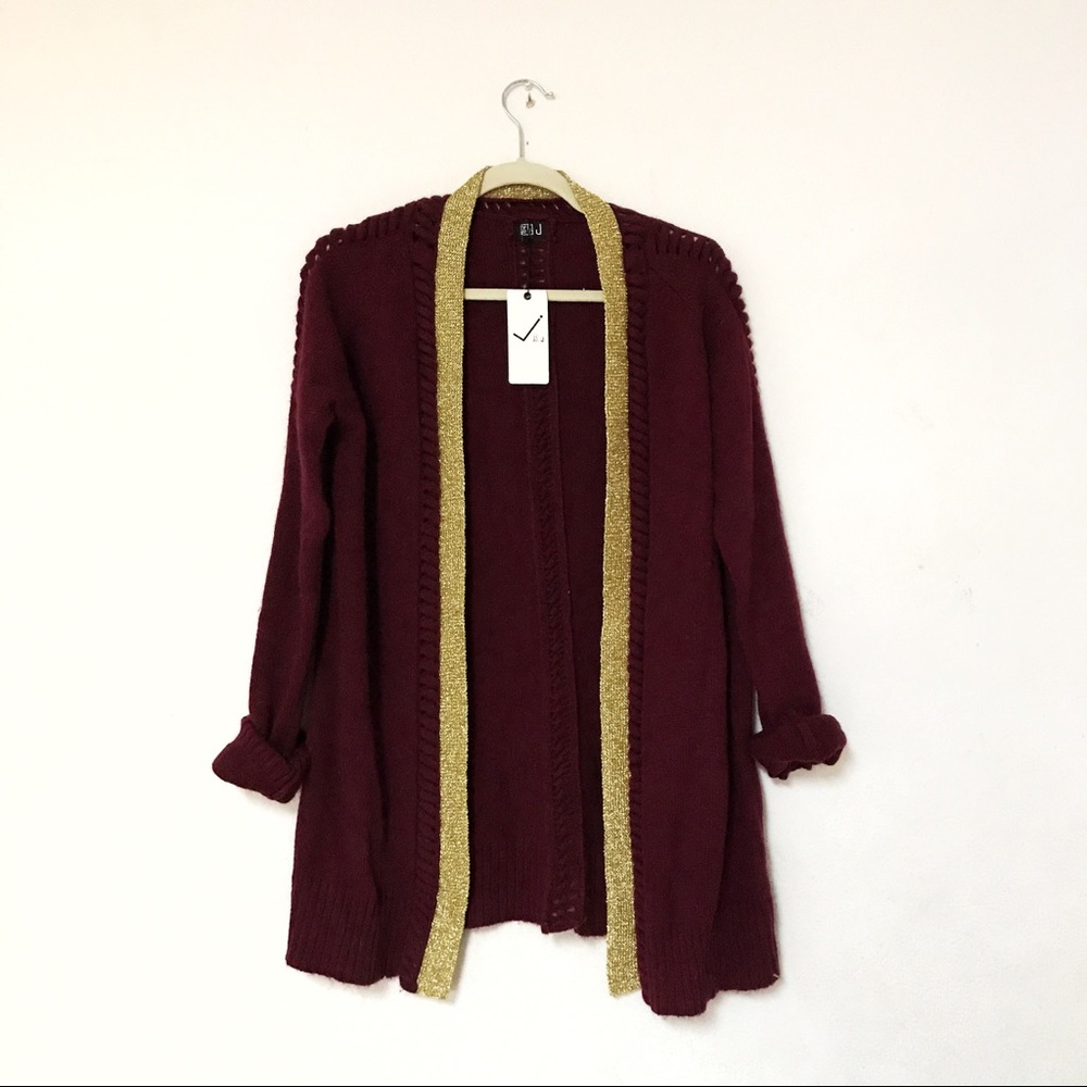 Oversized braided contrast knit sweater