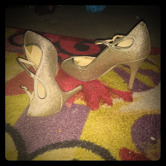 Gold glittered heels