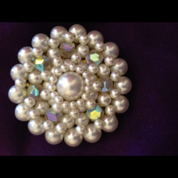 Vintage pin with faux pearls, glass beads