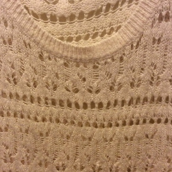 Old navy perfect fit sweater too - Picture 2 of 3