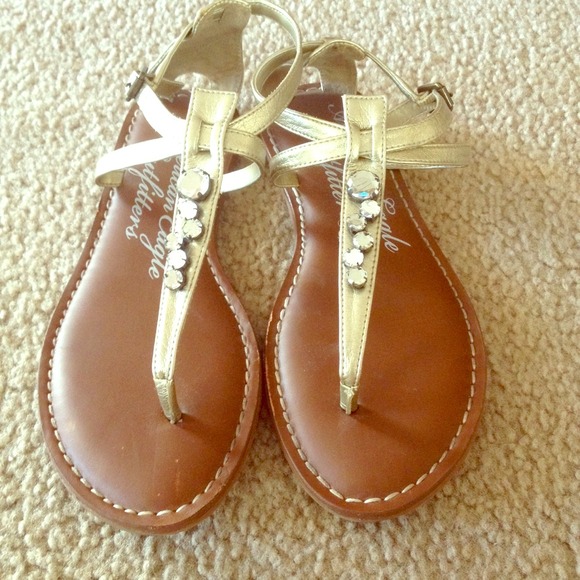 American Eagle gold sandals