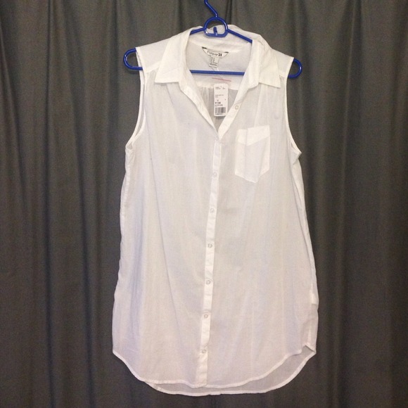 Soft White Sleeveless Button Up