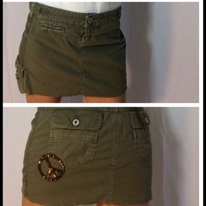 Guess Jeans Olive mini skirt