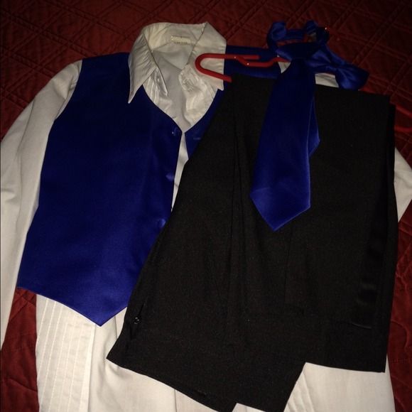 Boys 4pc suit .