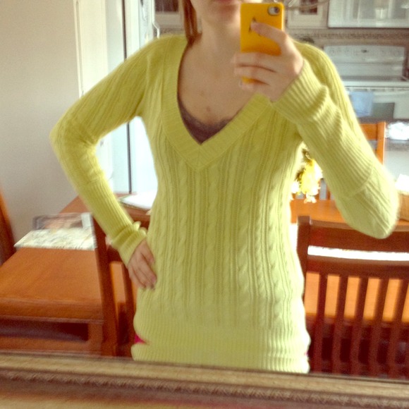 American eagle sweater