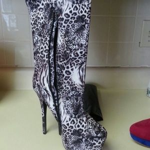 Knee High Black&White Tiger print boots