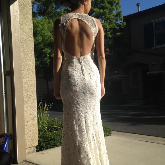 Pure white prom dress - Picture 3 of 4