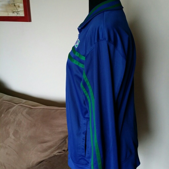 Jogging Jacket - Picture 2 of 4