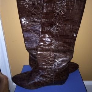 Brown boots