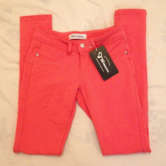 NWOT Coral Stretch jeans.