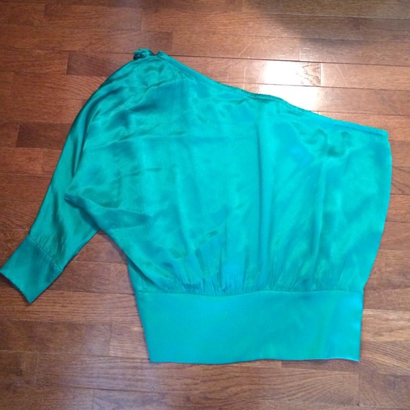 bebe green flower embellished top - Picture 4 of 4