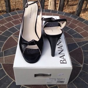 Banana Republic Sling -Backs