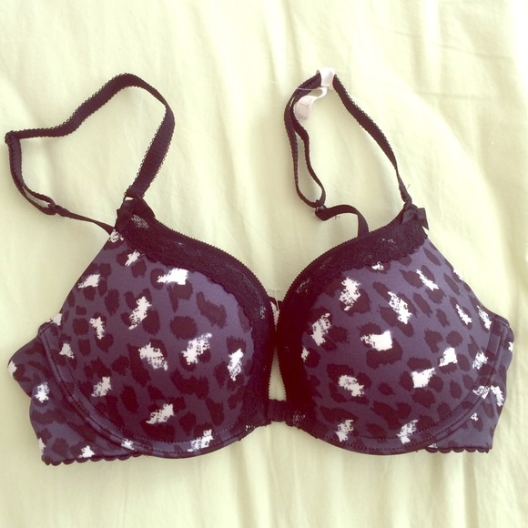 AERIE from and back closure push up bra