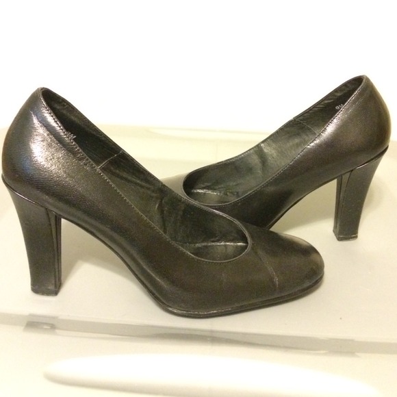 Black pumps Sz 9
