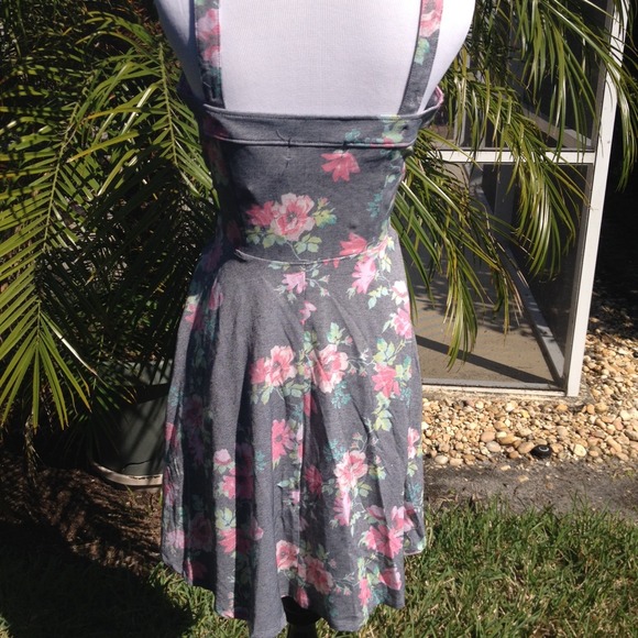 RESERVED NWOT! Floral skater corset dress - Picture 3 of 3