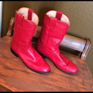 Justin boots, almost perfect , slightly worn 6 1/2