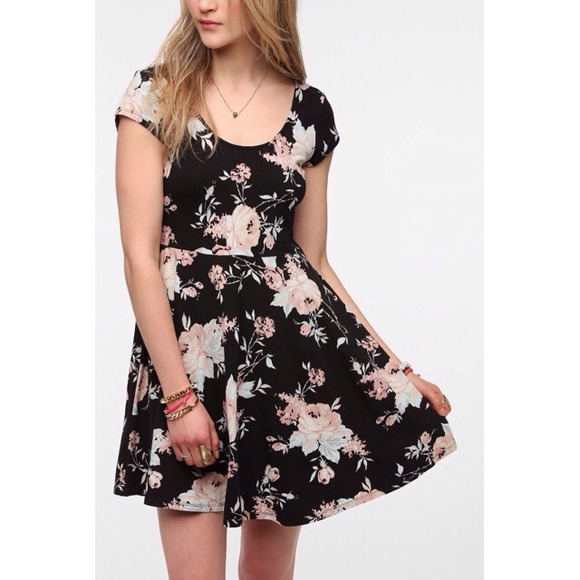 Urban Outfitters Dress🌸