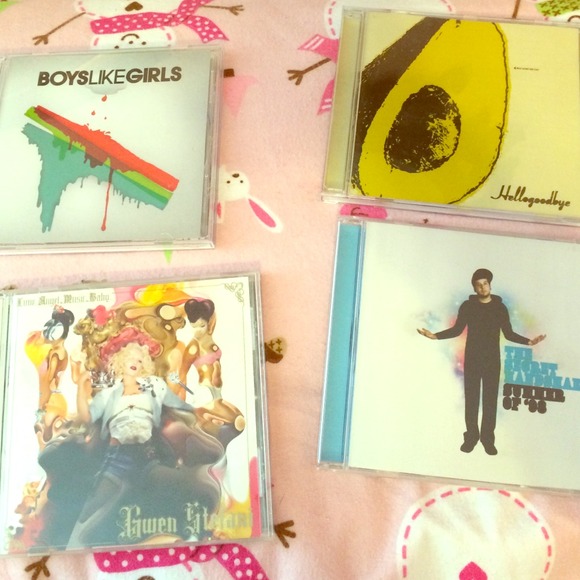 throwback CDs. 🎶