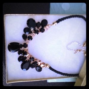 Wow Amazing fashion big black flower charm necklac