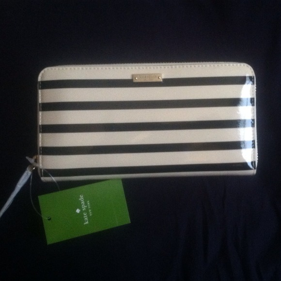 Kate Spade Neda Watch Hill wallet