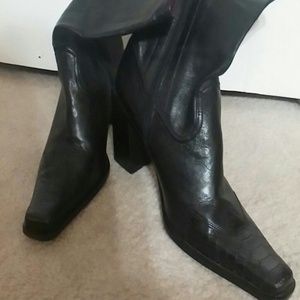 Ladies black boots