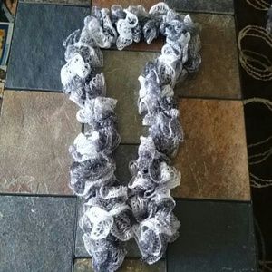 Sashay Ruffled Scarf