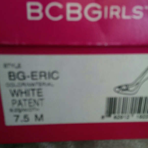 BCBG White Patent Heel - Picture 4 of 4