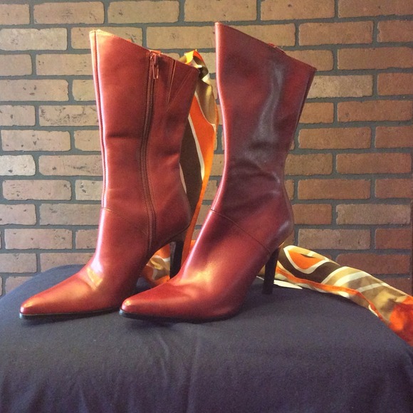 Boots - Picture 2 of 4