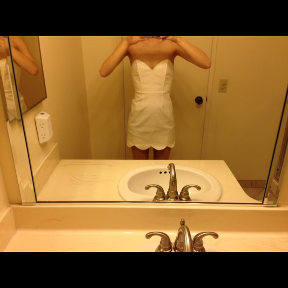 Nasty Gal Dream On Dress. Color Ivory Size XS - Picture 3 of 4