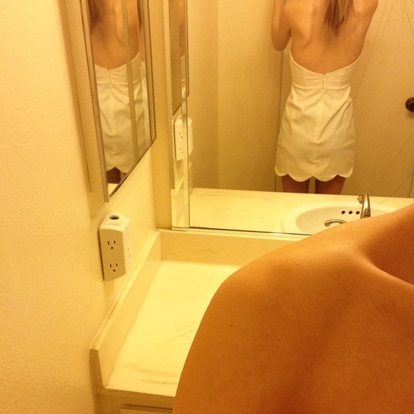 Nasty Gal Dream On Dress. Color Ivory Size XS - Picture 4 of 4