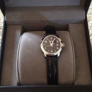 Black and silver Fendi watch