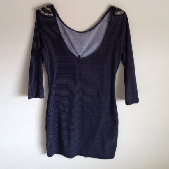 Silence & Noise Embellished-Shoulder Printed Dress - Picture 3 of 4