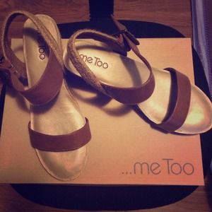 Me Too Wedge Espadrilles in brown. Super comfy!