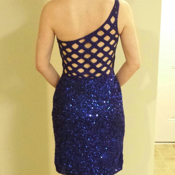 Sequin dress - Picture 2 of 3
