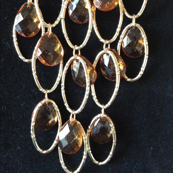 💎Unique gold tone and golden brown crystal set💎 - Picture 3 of 4