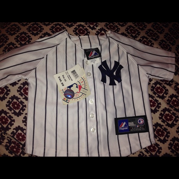 ✨Brand New Yankee 👶 Jersey✨