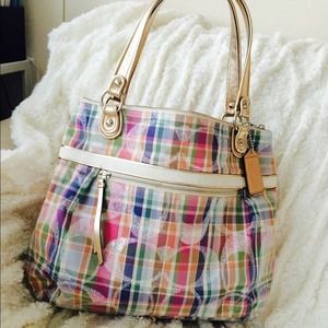 ❌SOLD❌🆕 Coach Poppy Glam tote in multicolor.