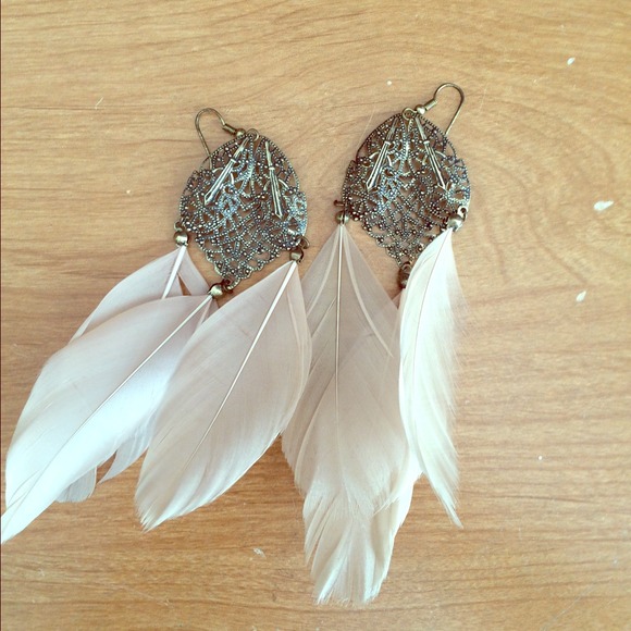 🔴Feather earrings