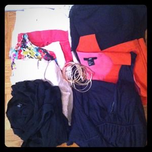 Dresses and Tanks bundle for Kelli !!