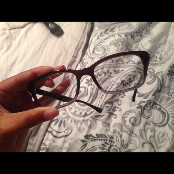 My fav Raybans 😔 PRICE FIRM - Picture 4 of 4