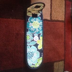 Thirty one flat iron case