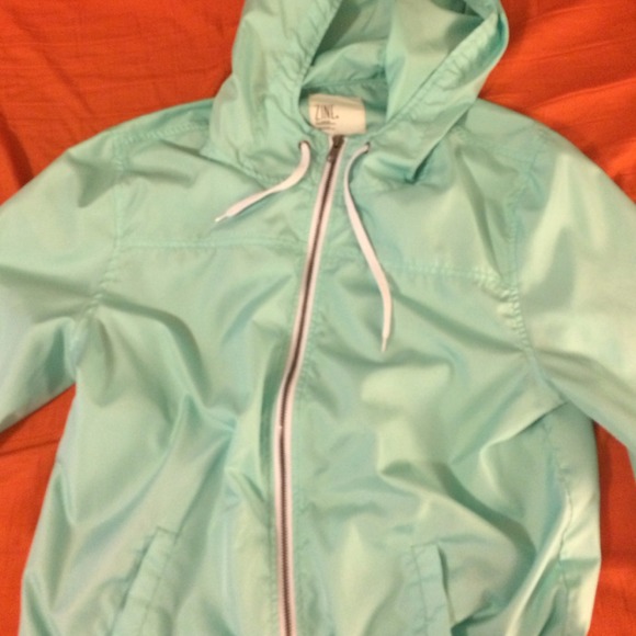 Seafoam Green Rain/Windbreaker. 😍