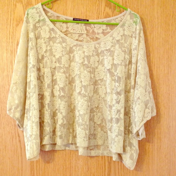 Brandy Melville lacy top