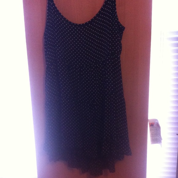 TAKING OFFERS NWT Polka dot Jada