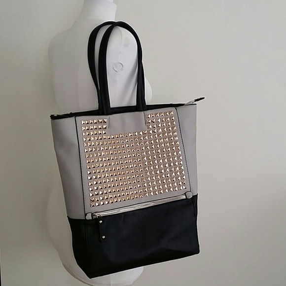 SOLD! Deena & Ozzy Stud Tote Bag - Picture 2 of 4